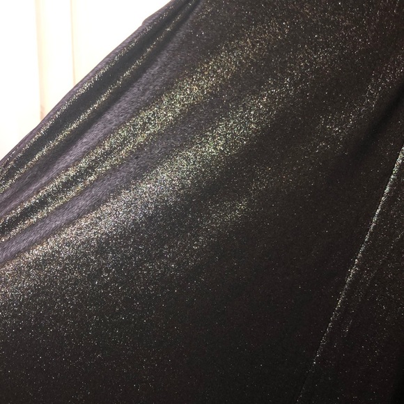 Top - Picture 3 of 4